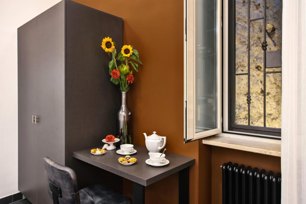 Le Stanze Del Barone Bed and Breakfast Napels Buitenkant foto