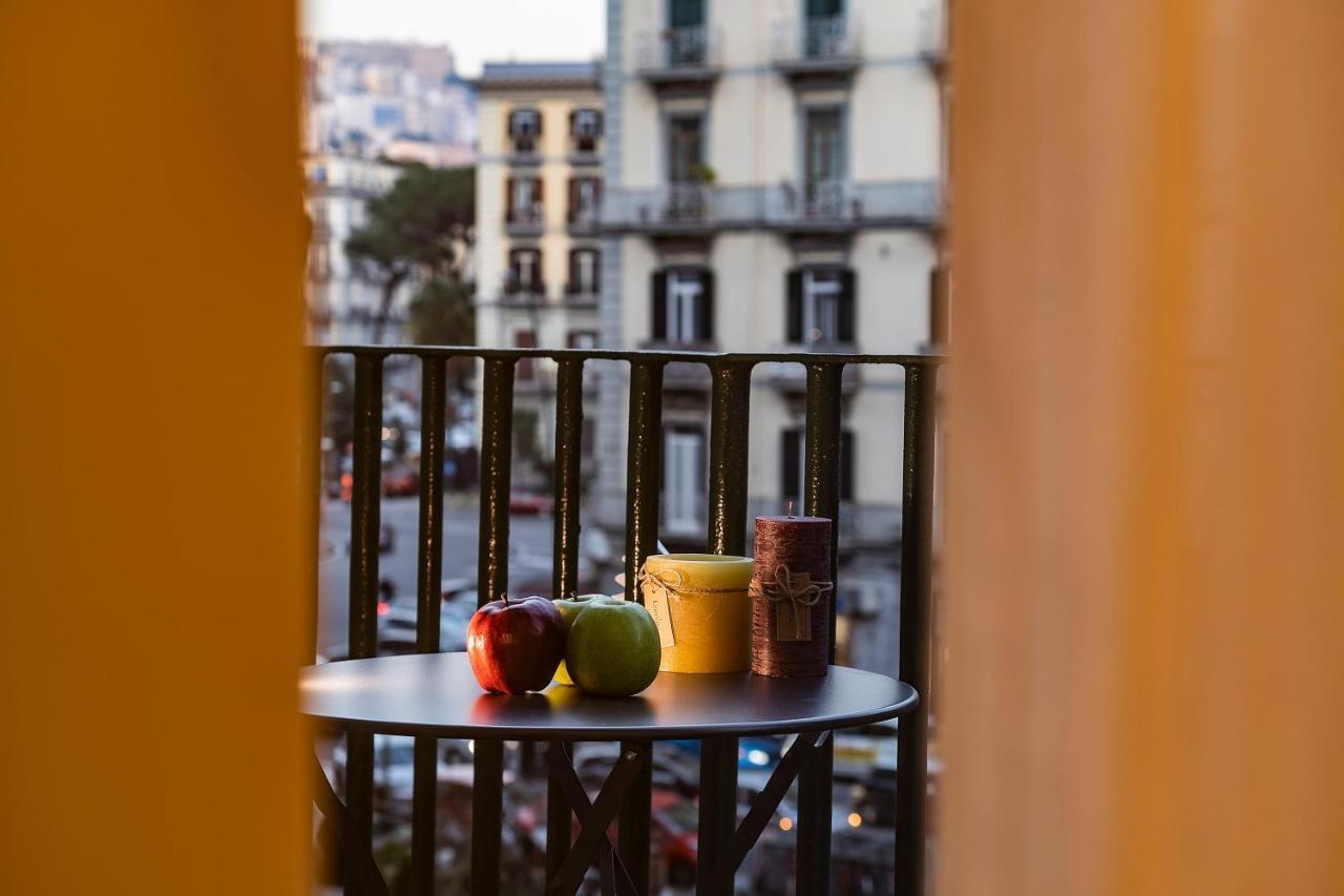 Le Stanze Del Barone Bed and Breakfast Napels Buitenkant foto